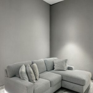 Sofa L Minimalis “Grey Haven” – Elegan, Luas & Nyaman